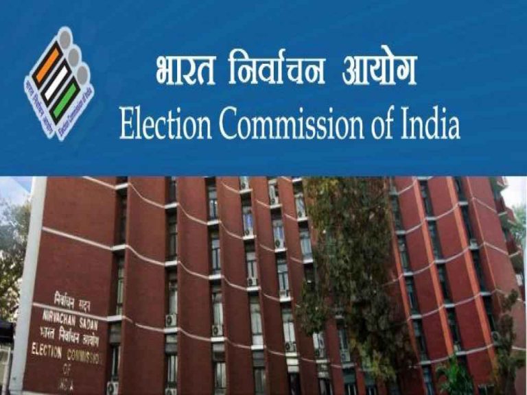 चुनाव आयोग का चैलेंज, EVM को हैक करके दिखाएं