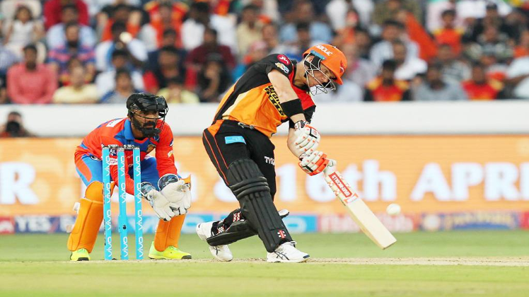 #IPL-10, 9 विकेट से हारा गुजरात, हैदराबाद ने हराया