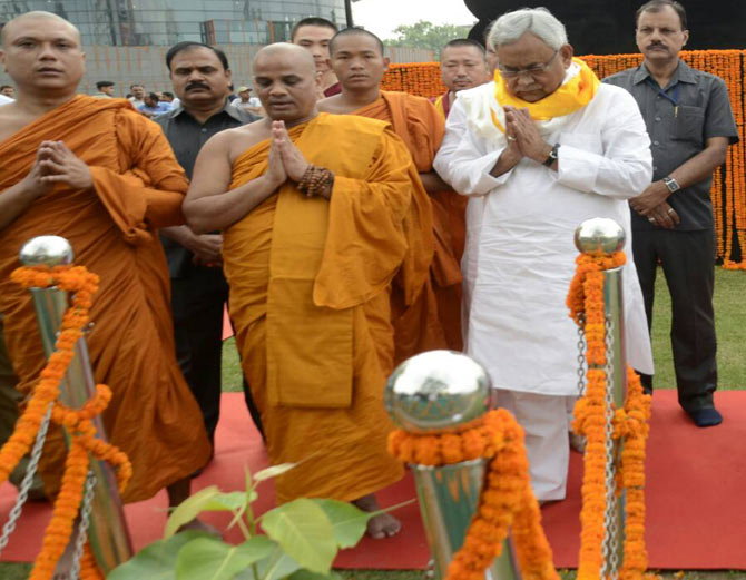 मुख्यमंत्री नीतीश कुमार ने बुद्ध पूर्णिमा के अवसर पर पूजा अर्चना की