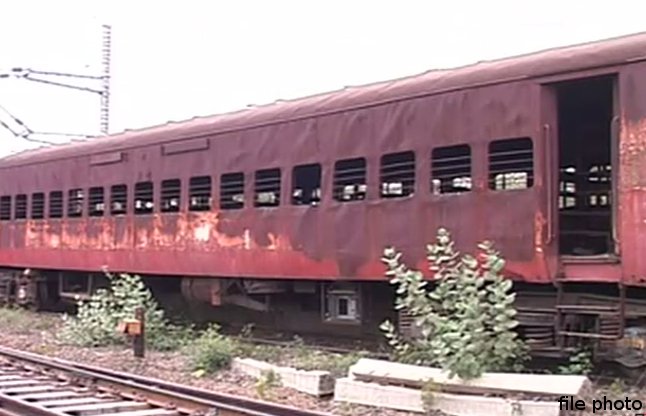 गुजरात हाईकोर्ट ने गोधरा दंगा के 11 दोषियों की फांसी की सजा को उम्रकैद में बदला