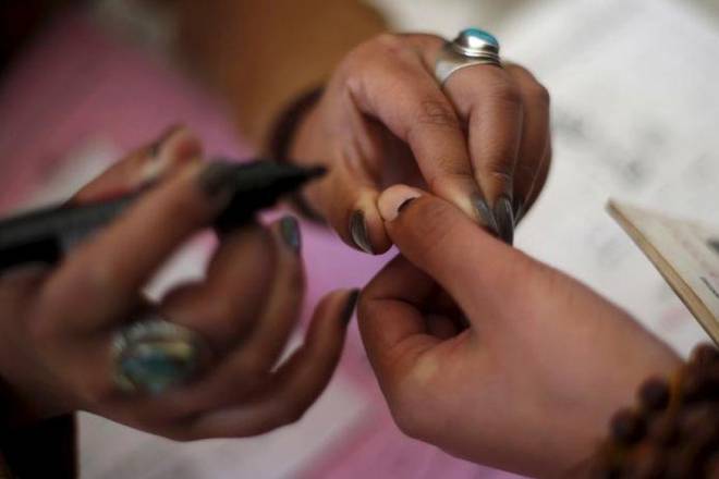 गुजरात चुनाव: शाम 4 बजे हो सकता है तारीखों का ऐलान