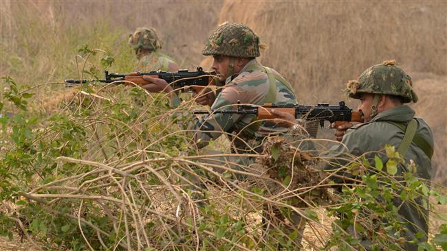 JK के पुलवामा में आतंकी वसीम शाह को सेना ने मार गिराया, ऑपरेशन जारी