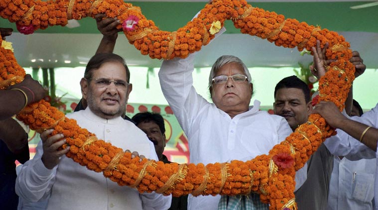 JDU में घमासान : शरद यादव हमारे साथ – लालू