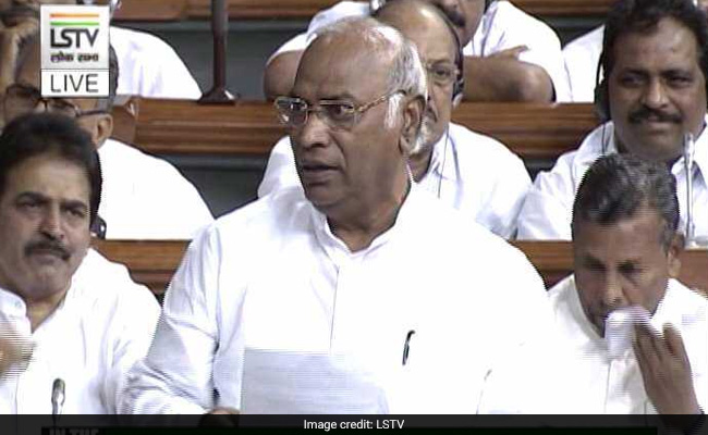 डेमोक्रेसी में डराने -धमकाने से काम नहीं चलता : राज्यसभा में मल्लिकार्जुन खड़गे