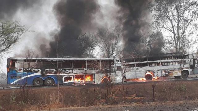 मंदसौर के डीएम-एसपी का तबादला, राहुल गांधी सड़क मार्ग से मंदसौर के लिए रवाना