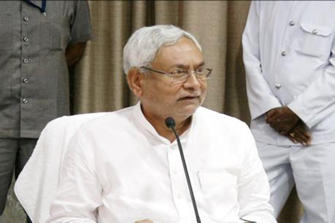 गाय के गोबर और गोमूत्र से बनाया जाएगा आर्गेनिक खाद : नीतीश