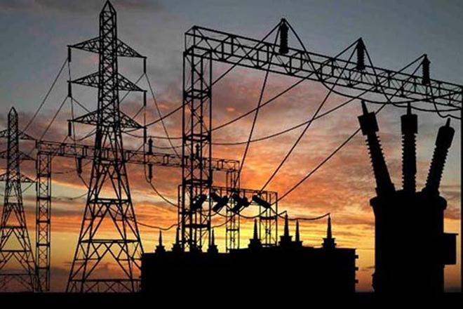 यूपी में गहराया बिजली संकट, चार बड़ी यूनिट ठप