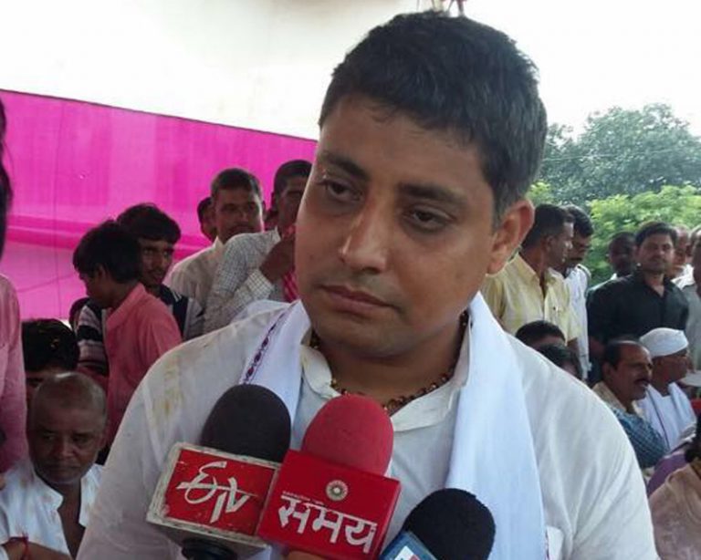 नितीश सरकार पर जम के बरसे पूर्व विधायक एवं हम (से.) के युवा प्रकोष्ठ के राष्ट्रीय अध्यक्ष राहुल कुमार