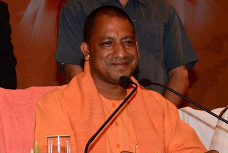 उत्तर-प्रदेश में 84आईएएस एवं 54 आईपीएस अधिकारियों का तवादला